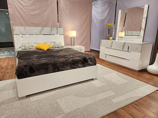 Sunset III Collection Italian Bedroom Set